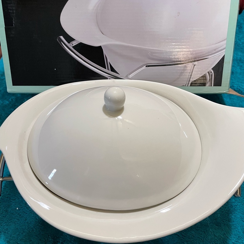 Natura covered baker